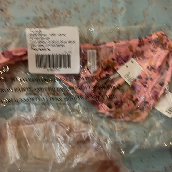 Out From Under Girl Crush Mesh Thong, Pink Floral, XL, NWT - Picture 10 of 10
